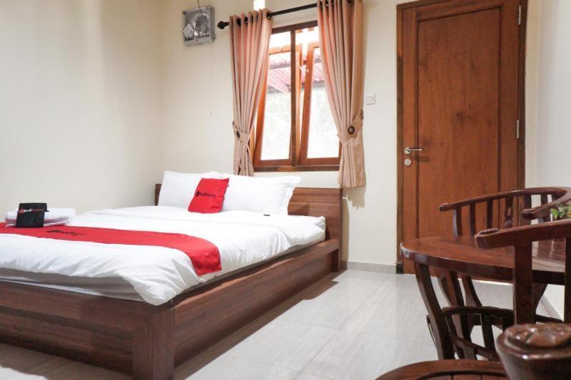Hotel Reddoorz Syariah Near Exit Tol Malang Camera foto